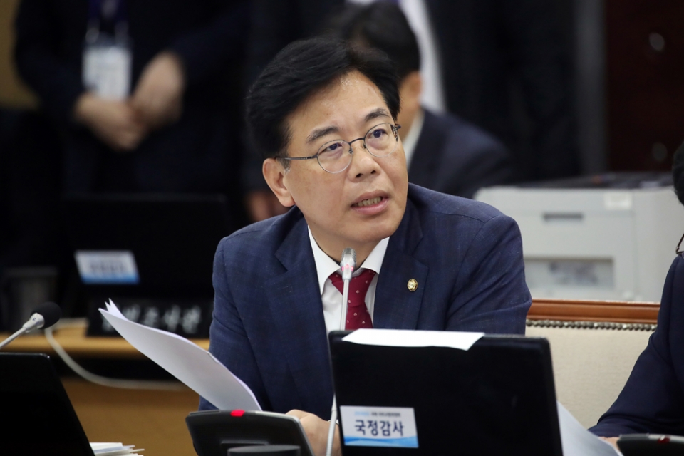 송언석 의원은 21일 177억원의 세금을 투입한 부동산전자거래