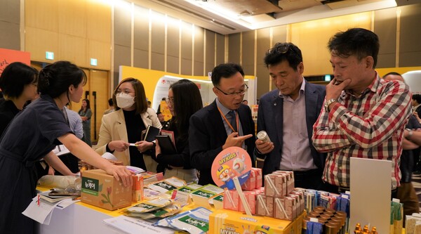 농림축산식품부와 한국농수산식품유통공사는 지난 8일 베트남에서 ‘한국 건강기능식품 품평회’를 개최했다.
