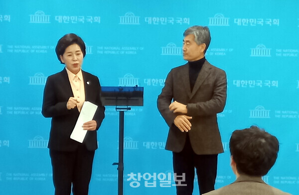 양향자 한국의희망 당 대표는 13일 정책발표를 통해 "특권 없는 정치, 부패 없는 사회를 위한 7가지 약속"에 대한 정책을 구체적으로 밝혔다.